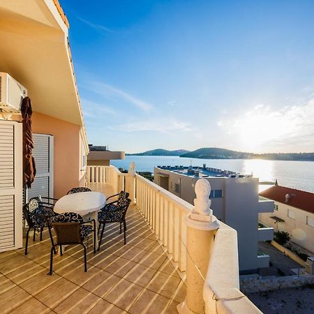 Apartamenty Z Basenem Ilja Rogoznica (Sibenik-Knin) Luaran gambar