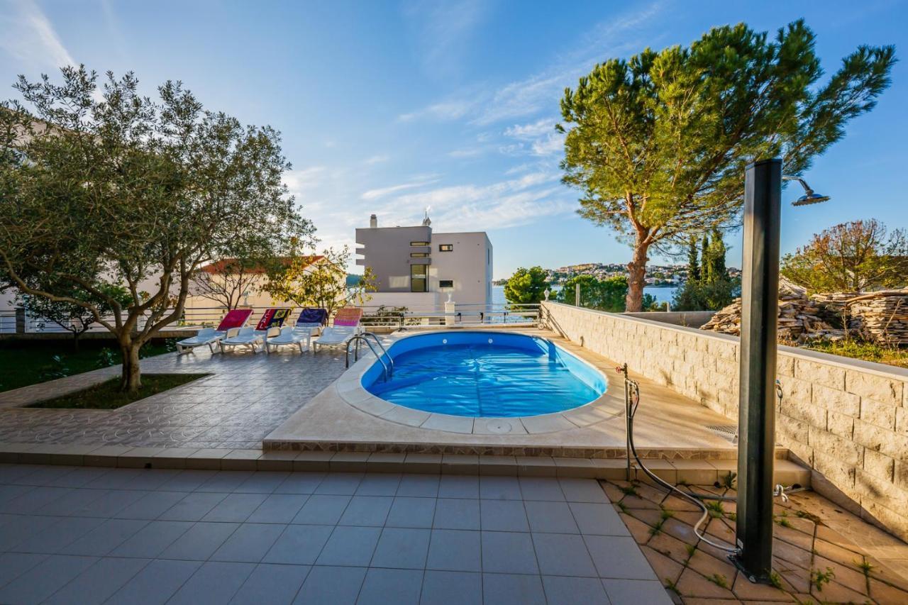 Apartamenty Z Basenem Ilja Rogoznica (Sibenik-Knin) Luaran gambar