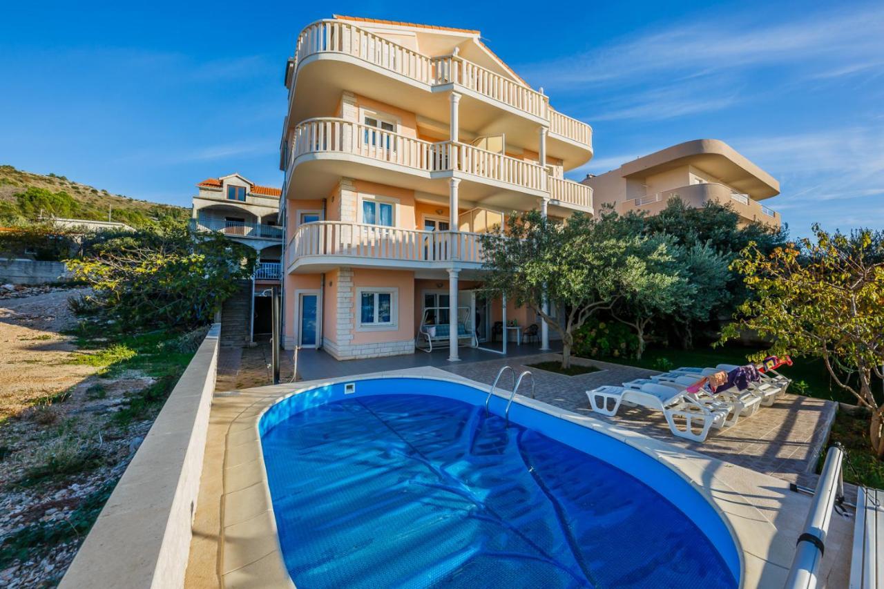 Apartamenty Z Basenem Ilja Rogoznica (Sibenik-Knin) Luaran gambar